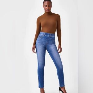 SPANX Straight Leg Jeans in Blue Indigo Size Small High Waisted
